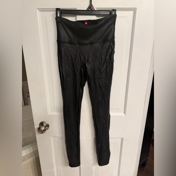 SPANX Pants - SPANX Faux Leather High-Waist Leggings - Black - like new